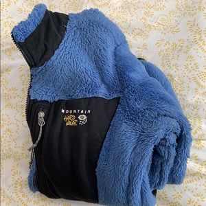 Mountain hardware fleece